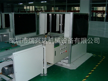 升降機(jī)出板